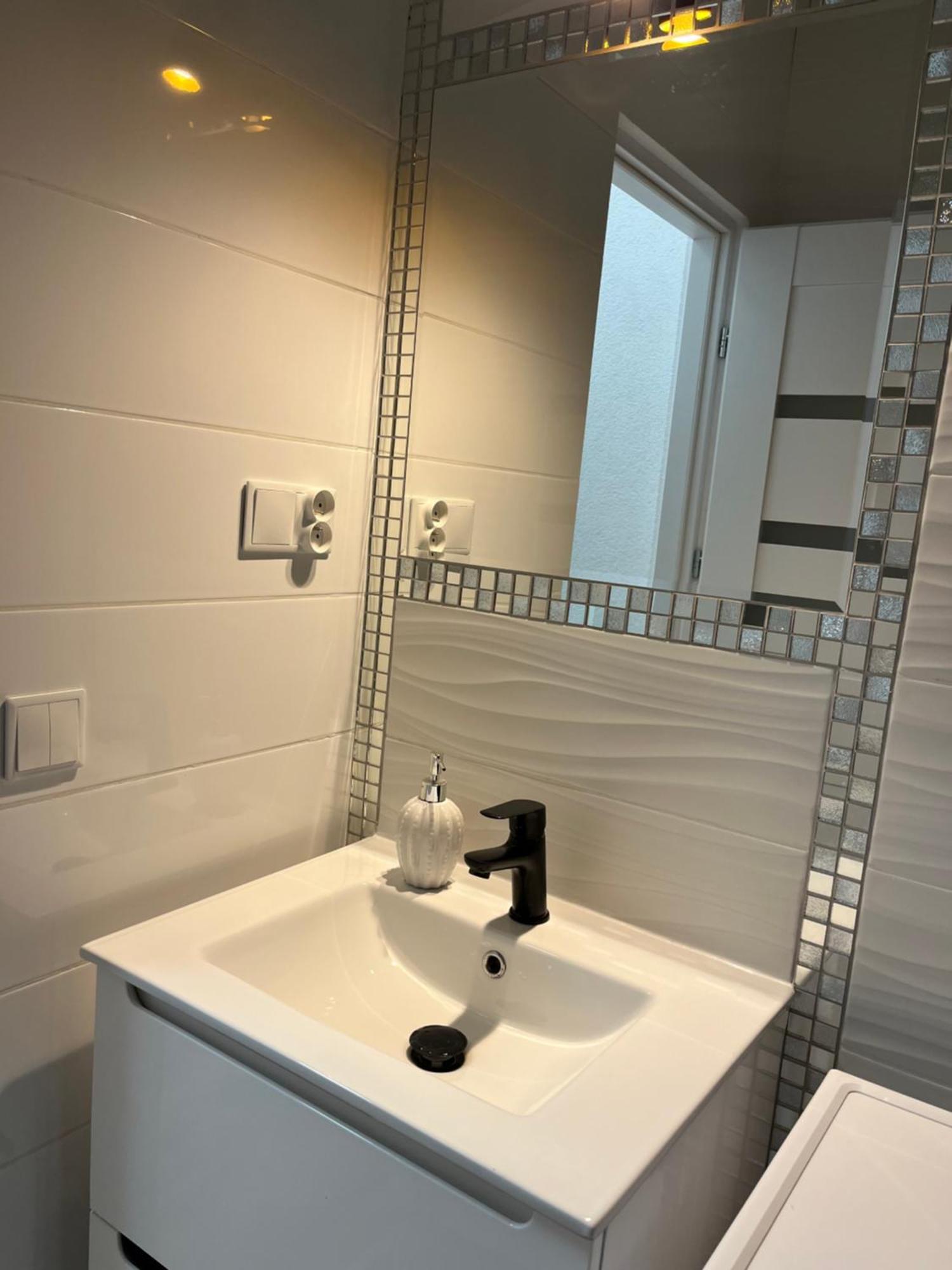 Grunwaldzki24 Apartments - Free Parking - Old Town, Centrum ヴロツワフ エクステリア 写真